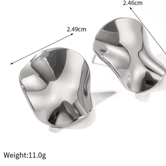 Anthropologie Wave Button Elegant Silver Wave Earrings - Picture 3 of 3